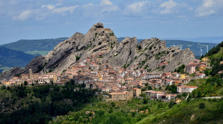 Pietrapertosa: il paese delle rocce